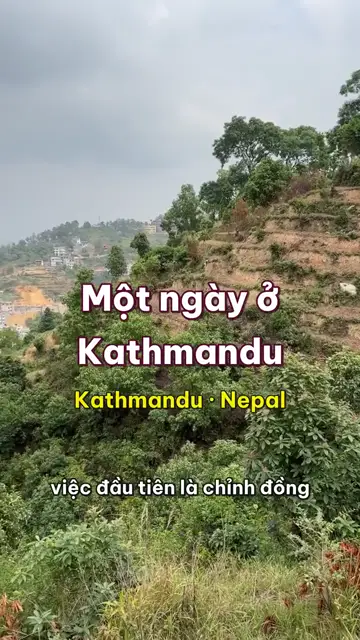 Một ngày ở Kathmandu: leo ba trăm sáu mươi lăm bậc lên chùa Khỉ, xem thợ gốm làng Thimi và ăn bánh yomari nhân mật