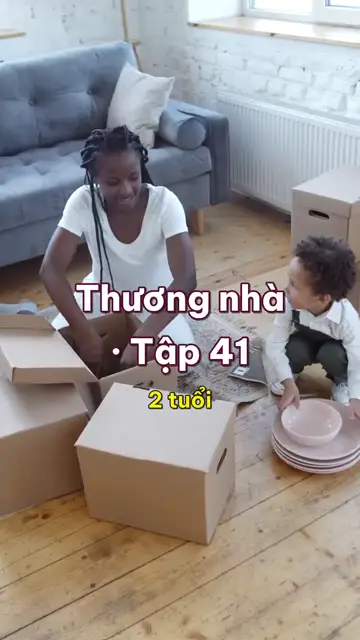 Hai tuổi ôm mẹ không cần lý do, tám tuổi chỉ ôm khi không ai nhìn: cái ôm của con trai, theo từng tuổi